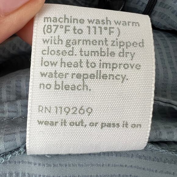 NAU Men's Gray Striped Lightweight Hooded Jacket 1/2 Half Zip Windbreaker Rain M - Picture 8 of 8